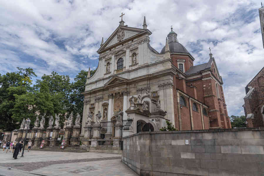 Polonia - Cracovia 121 - iglesia de los Santos Pedro y Pablo.jpg